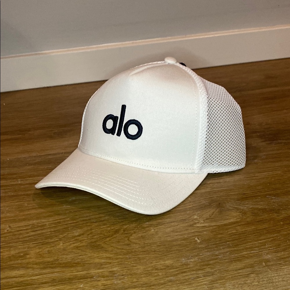 ALO Yoga White Mesh Cap